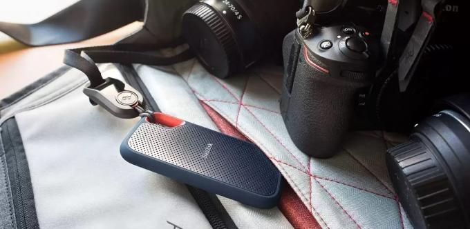 SSD накопичувач SanDisk Extreme Portable V2 4 TB  10501 фото